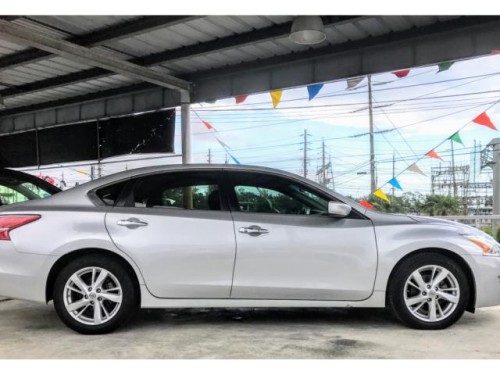 Elegante Nissan Altima 2013