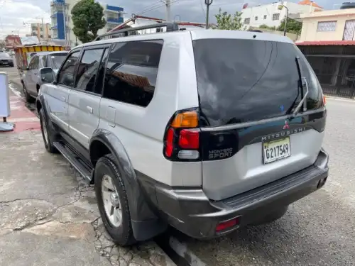 Excelente Mitsubishi Montero Sport Limited 2002.
