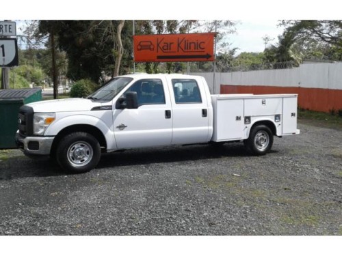 FORD 250 4 PUERTAS COMERCIAL