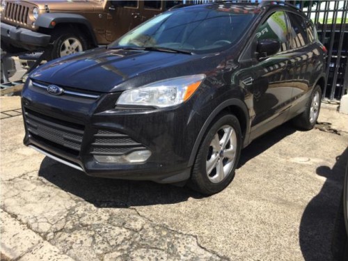 FORD ESCAPE AUT 2014 COMO NUEVA