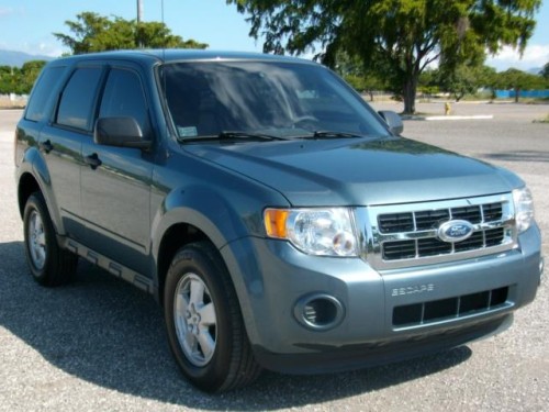 FORD ESCAPE XLS 2011 $11995 ESTA NUEVA