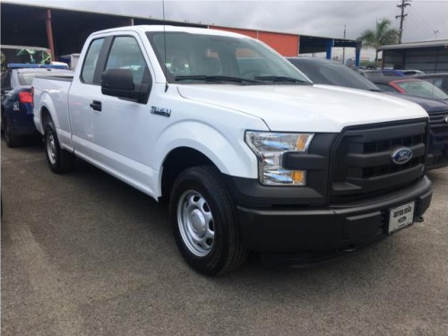 FORD F-150 CABINA Y MEDIA 2015