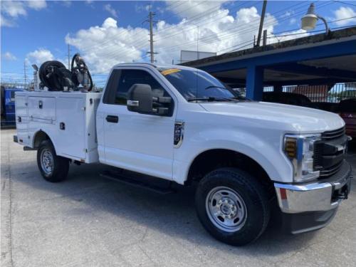 FORD F-250 XLT 4X4 SERVICE BODY 6.2 EQUIPADA