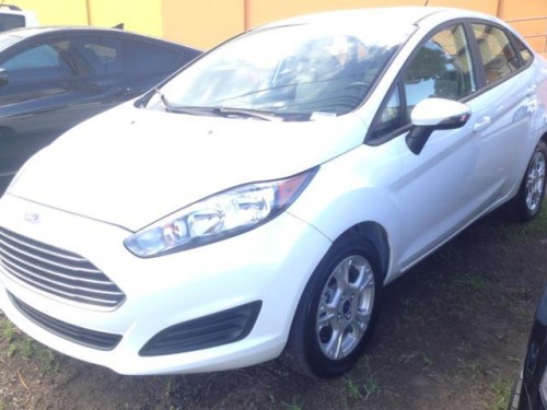 FORD FIESTA -AUT -COMO NUEVO -2014