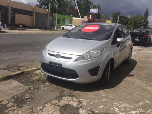 FORD FIESTA 2 2012 PARA EL ESTUDIANTE