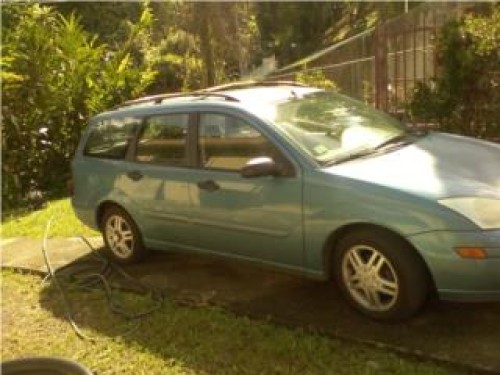 FORD FOCUS 2000 $1000