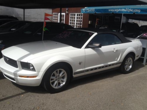 FORD MUSTANG CONVERTIBLE 2009, SOLO 13,995