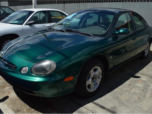 FORD TAURUS 1995 EN LIQUIDACION