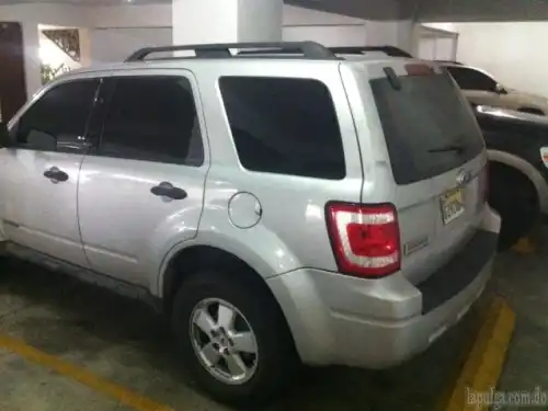 Ford Escape 2008 Xlt Plateada V4