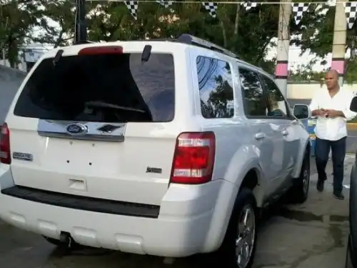Ford Escape Limited 2010