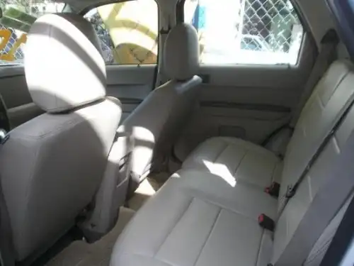 Ford Escape XLS 2010