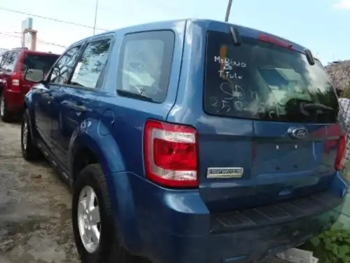 Ford Escape XLS 2010