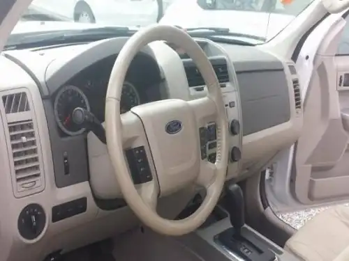 Ford Escape XLS 2011