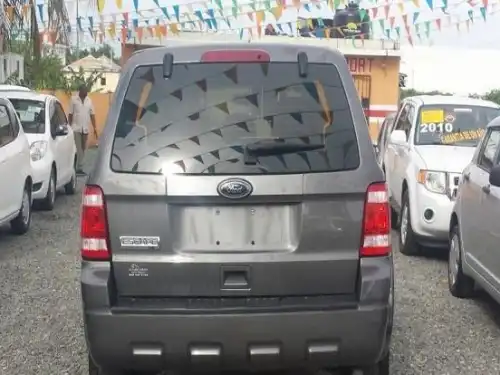 Ford Escape XLS 2011