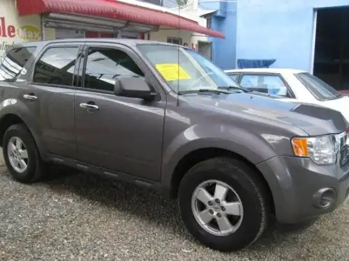 Ford Escape XLS 2011