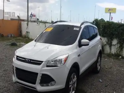 Ford Escape XLS 2013