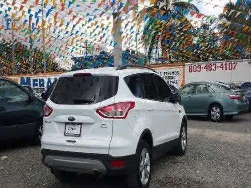 Ford Escape XLS 2013
