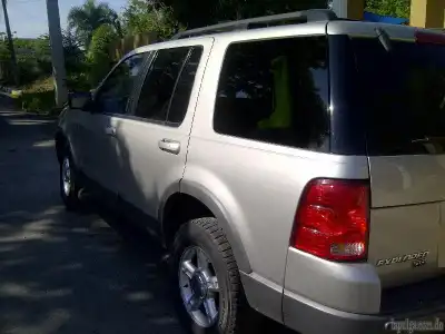 Ford Explorer 2002 Buenas Cond Cel 829-877-4946