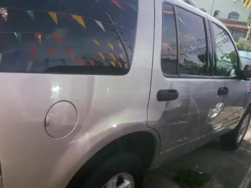 Ford Explorer XLT 2004