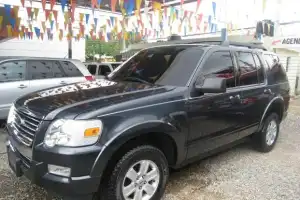 Ford Explorer XLT 2010