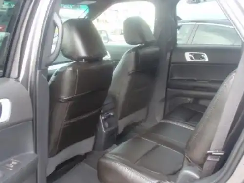 Ford Explorer XLT 2011