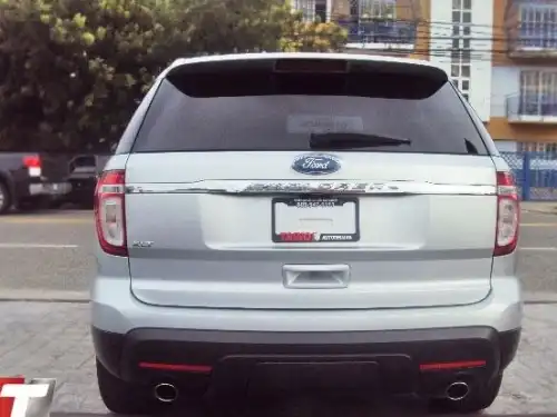 Ford Explorer XLT 2011