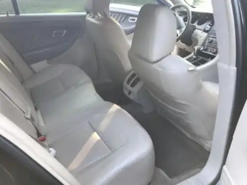 Ford Taurus SEL 2012 Full Impala Avalon Genesis