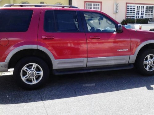 Ford Explorer 2002 3 filas de aciento $5,000