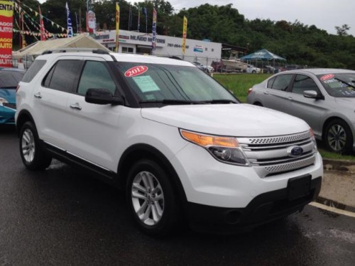 Ford Explorer 2013 blanca, 14k millas