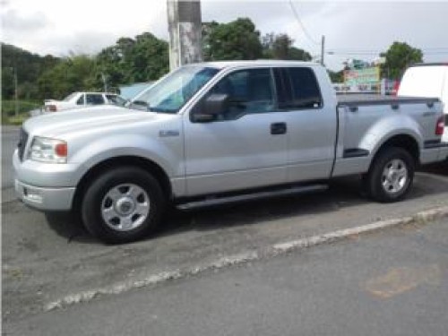 Ford F150 2004 STX con 66k millas