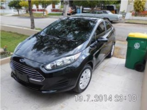 Ford Fiesta 2014 poco millaje