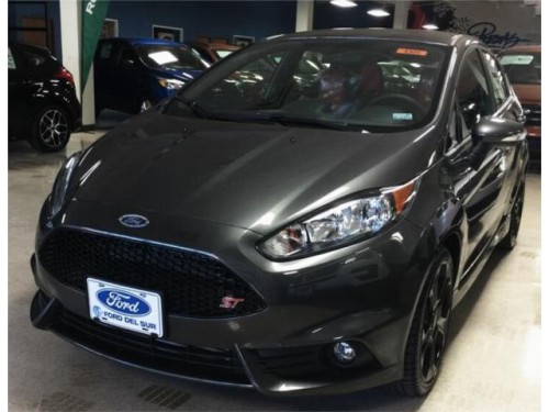 Ford Fiesta 2016 Poco Millaje Como Nuevo