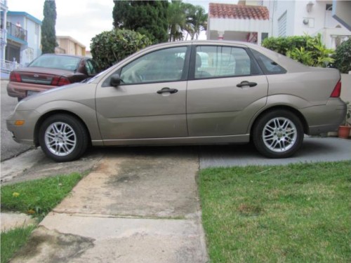 Ford Focus ZX4 2005 Sedan Confiable