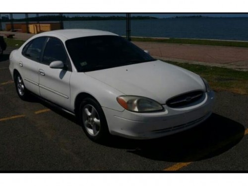 Ford Taurus 2001