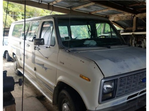 Ford Van 90 $1,300