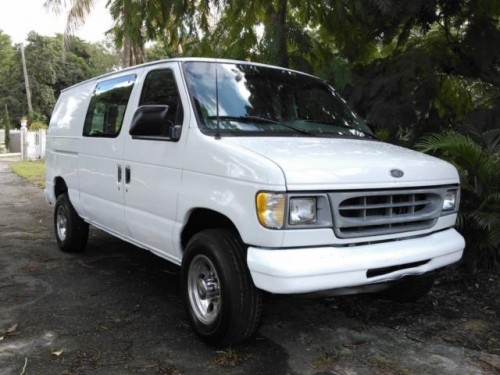 Ford Van E250 V6 aÃ±o 2000