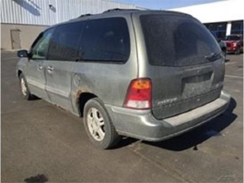 Ford Windstar 2001 LX para piezas