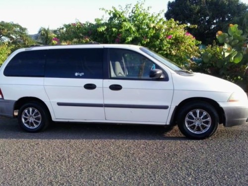 Ford Windstar Blanca 2001 Excelente condicion