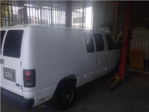 Ford econoline 1996 Bns condiciones $2,500