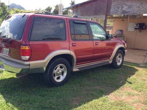 Ford explorer del 1999 se va en 1800