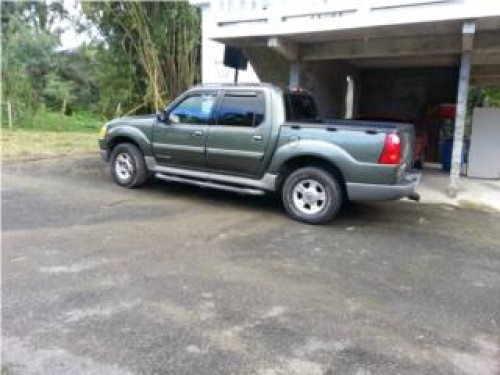 Ford expor trac 2002$6,200