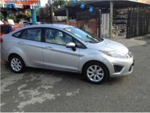 Ford fiesta se 2013 13k 12,995Real