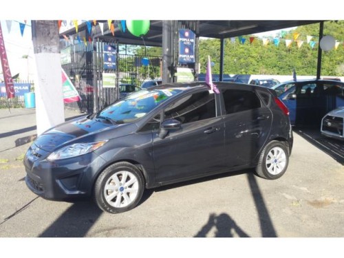 Ford fiesta se hach back 2011 0 pronto