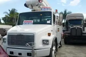 Freightliner FL602002