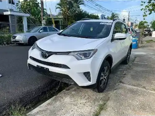 Gran oportunidad de montarte.Toyota Rav4 2018.