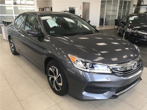 HONDA ACCORD LX 2016 con poco millaje