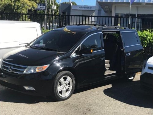 HONDA ODYSSEY TOURING 2011