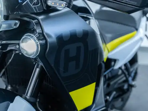 HUSQVARNA 901 NORDEN 2022