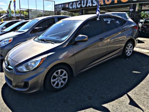 HYUNDAI ACCENT 2012 -TRAB CREDITO AFECTADO