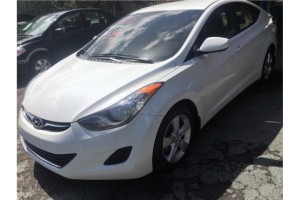 HYUNDAI ELANTRA 2013 PRECIOSO